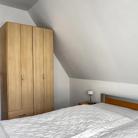 Haus Havelland Og Rechts *